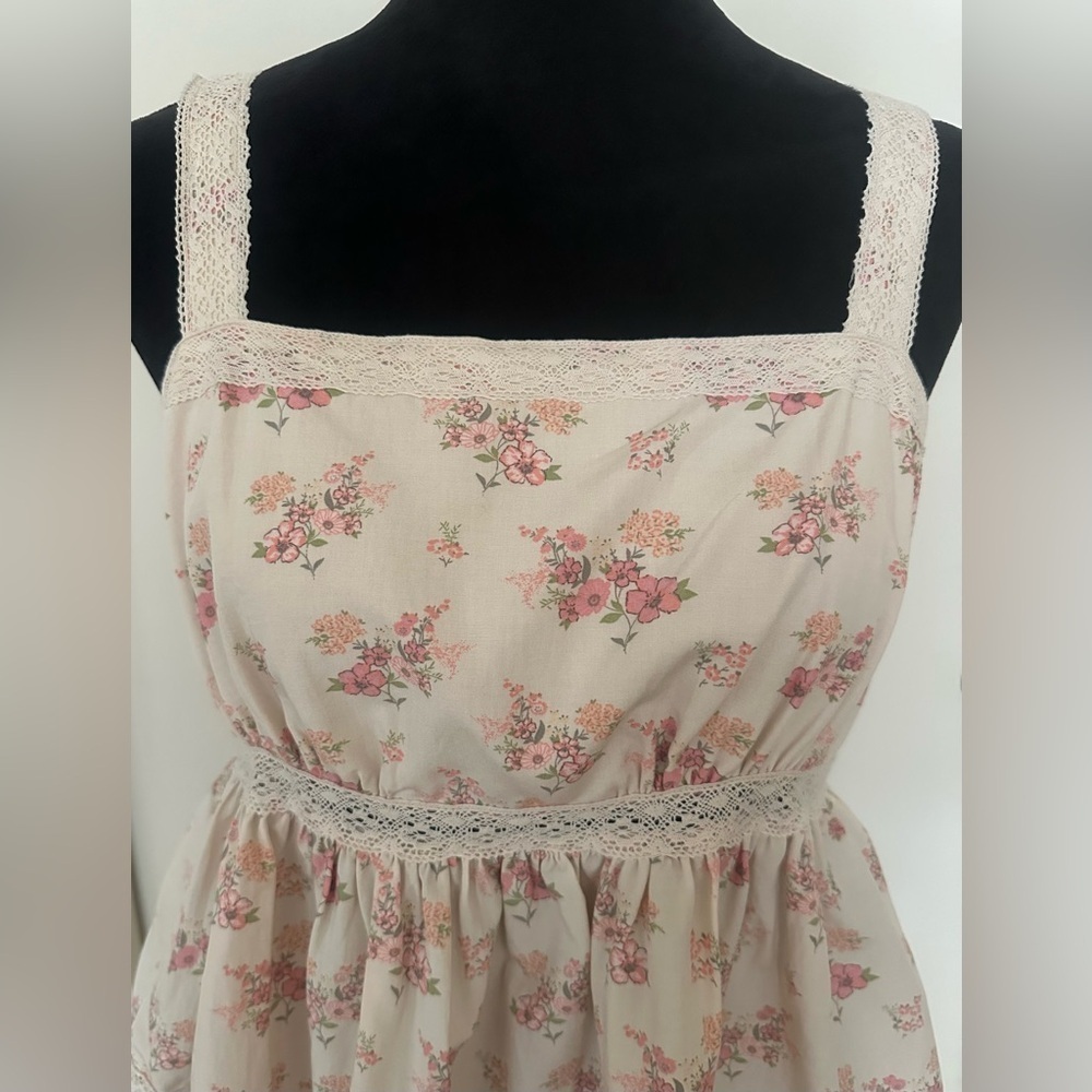 Celebrity Pink Juniors' Crochet-Trim Babydoll Top - Pink Floral - Size L - Picture 2 of 6